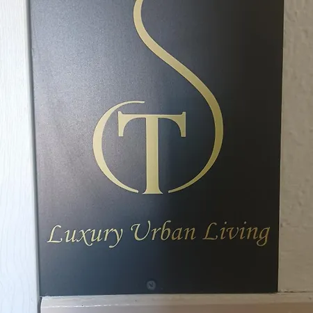 St Luxury Urban Living