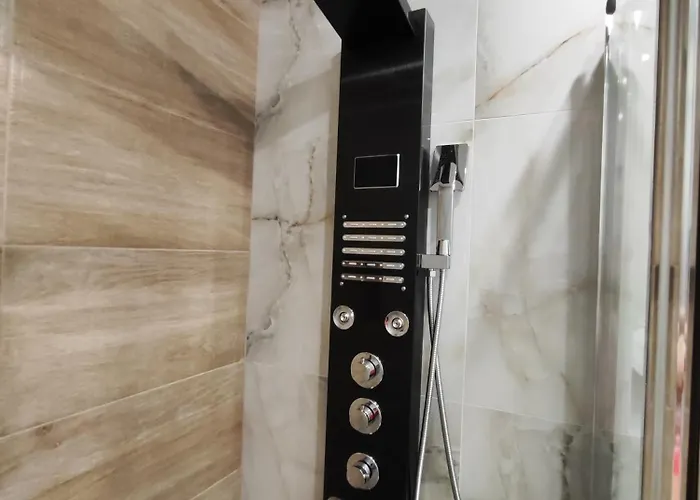 아파트 St Luxury Urban Living 세레스